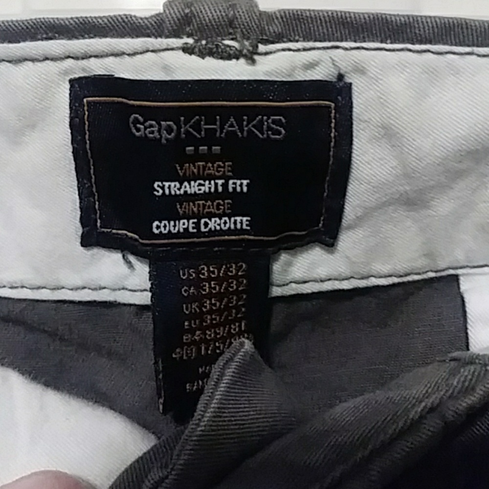 Jeans - Picture 2 of 3